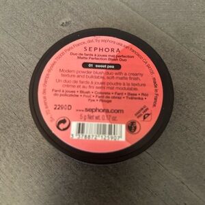 SEPHORA choose Soft Matte Perfection Blush  01 SWEET PEA 03